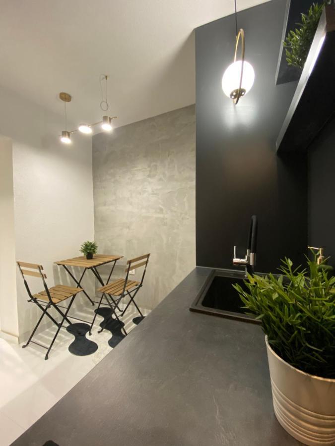 Wild Pear Old Town Boutique Accommodation Охрид Экстерьер фото